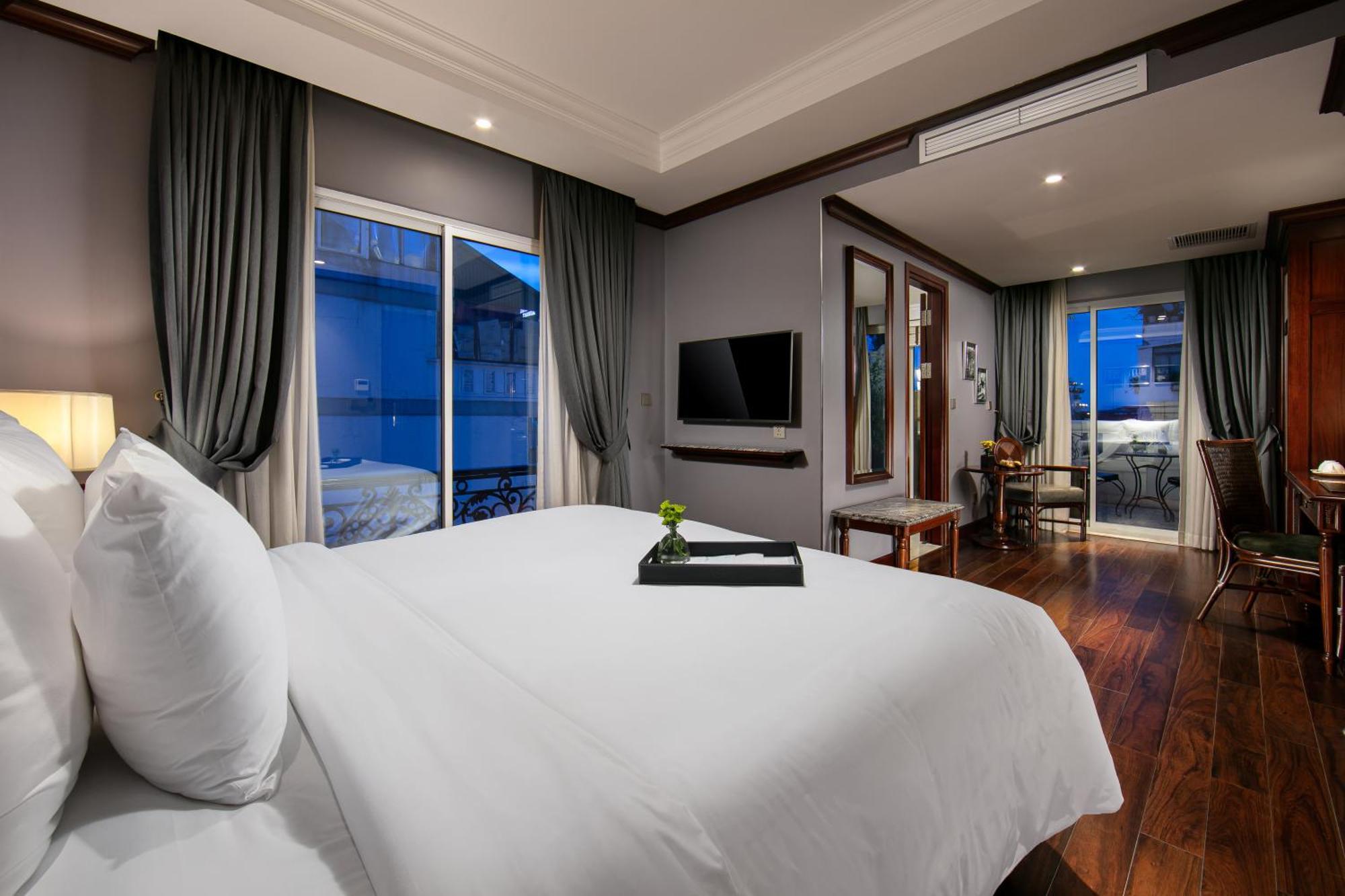 La Sinfonia Majesty Hotel And Spa Hanoi Bagian luar foto